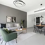 Silkhaus Modern 1 Bdr Al Fay Park Nearby