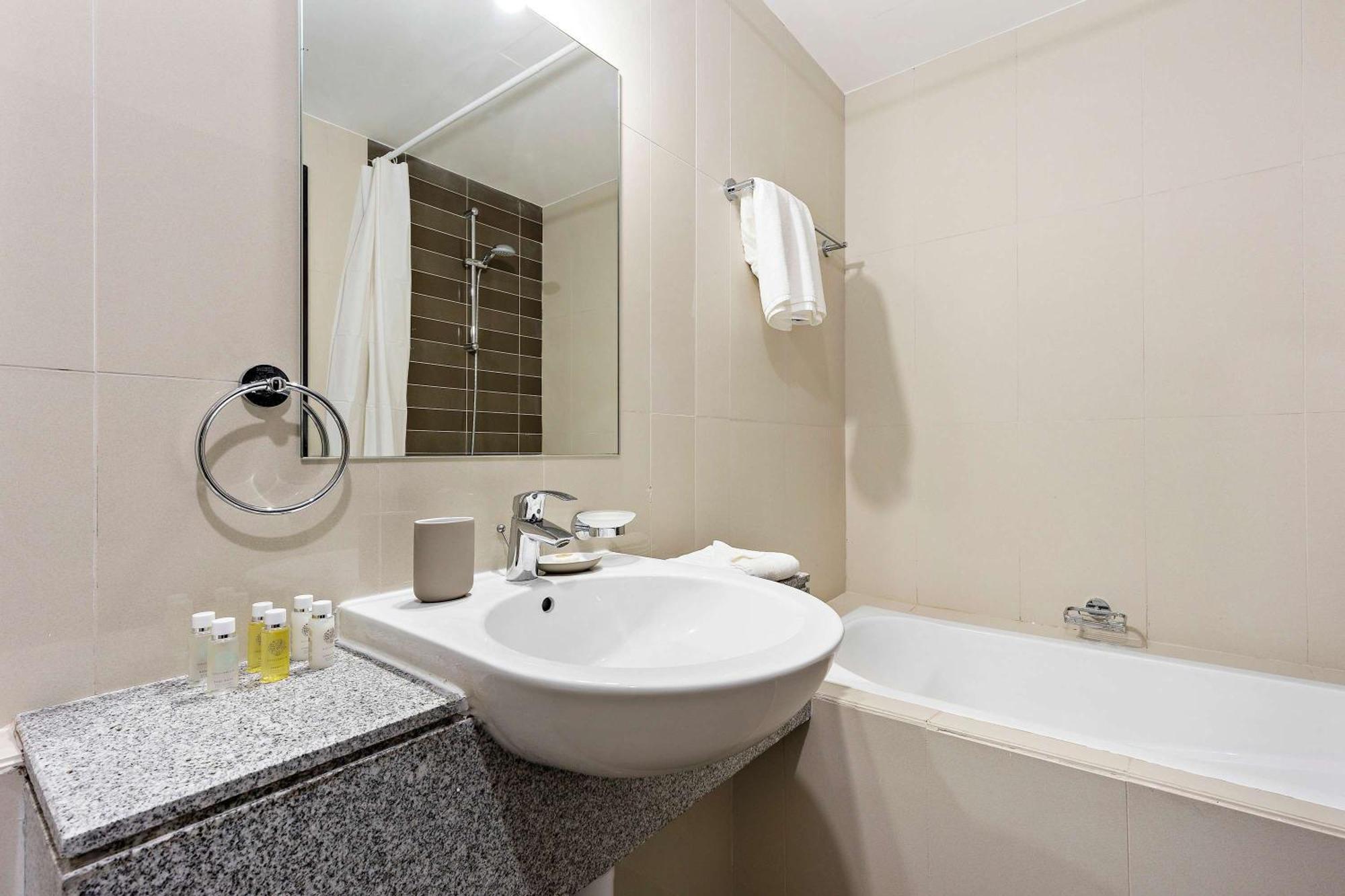 Apartment Silkhaus Modern 1 Bdr Al Fay Park Nearby Abu Dhabi